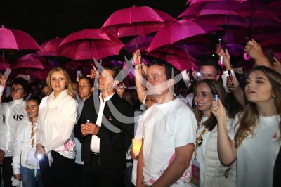Angélica Rivera y Peña Nieto en Lazo por México
