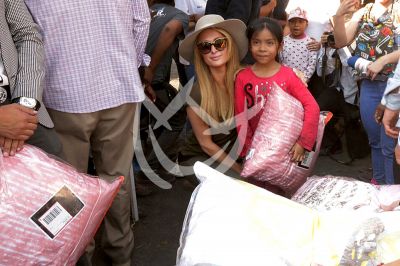 Paris Hilton en Xochimilco