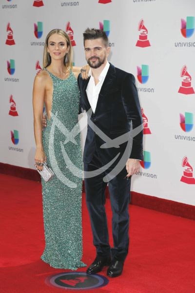 Juanes y esposa en Latin Grammy