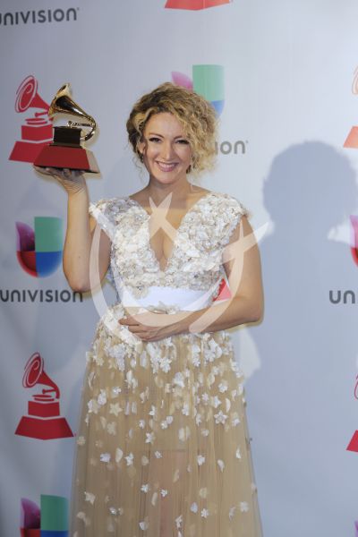 Erika gana Latin Grammy