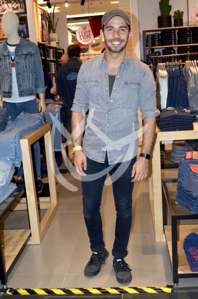 Ruy Senderos en jeans
