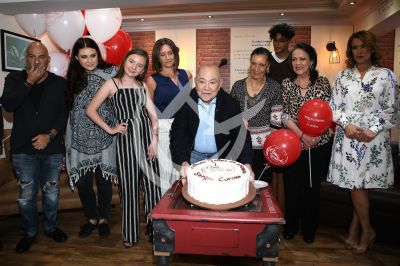 Sergio Corona celebra 71 de carrera