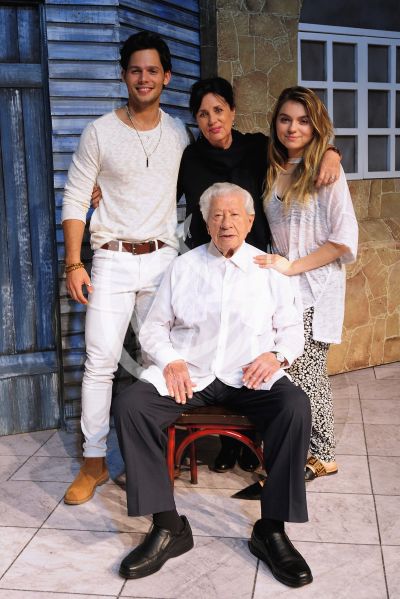 López Tarso, Helena, Sofía y más con El Cartero