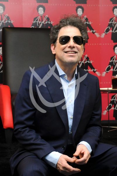 Andrés Calamaro carga su Suerte