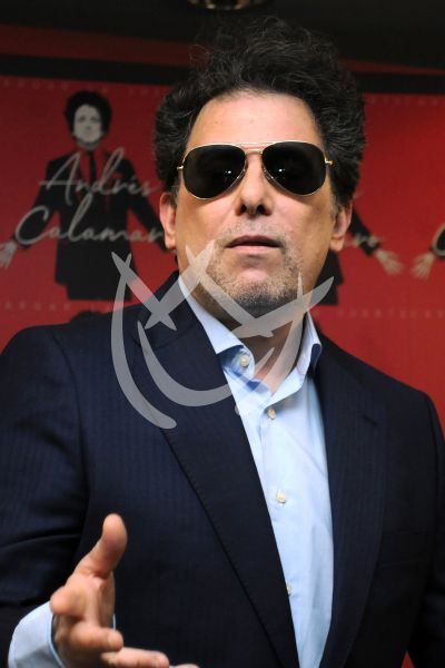 Andrés Calamaro carga su Suerte