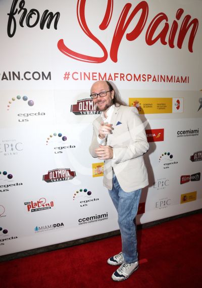 Santiago Segura es el anfitrión en Miami