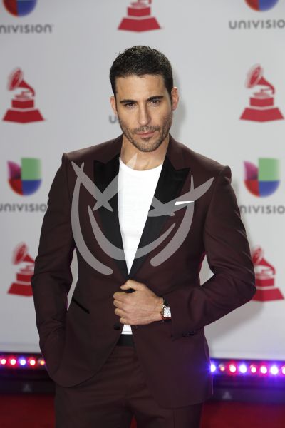Miguel Ángel Silvestre en Latin Grammy 