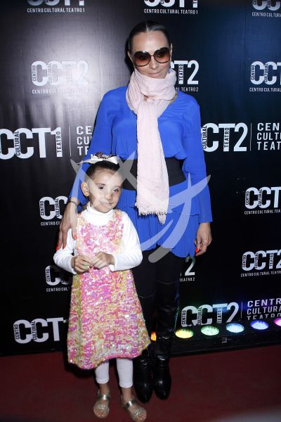 Ivonne Montero e hija al circo