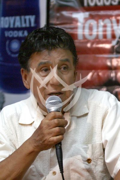 Muere Gualberto Castro a los 84 años