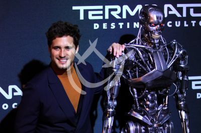 Diego Boneta con Terminator
