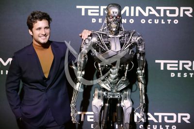 Diego Boneta con Terminator