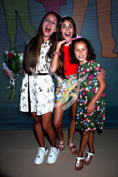 Azul, Ana y Charlotte en Soltero Con Hijas