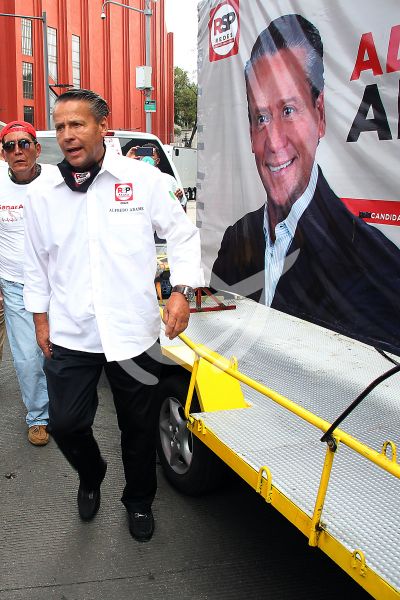 Alfredo Adame cierra campaña para elecciones en México