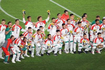 México recibe el bronce en el fut de Tokio