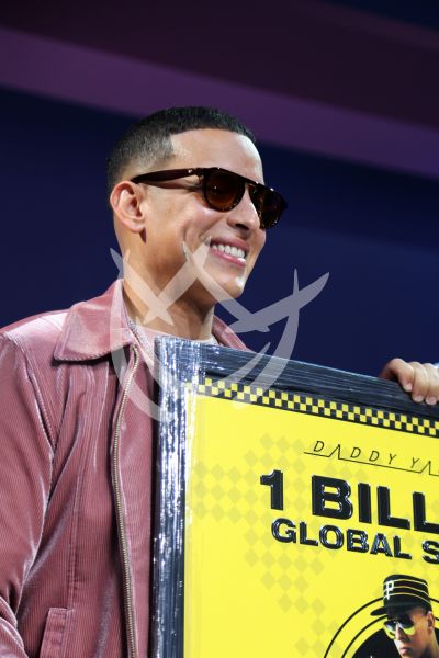 Daddy Yankee es el hombre del billón en Billboard