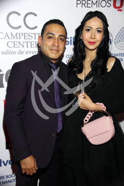 Luis Fernando Peña y esposa en los Premios Q