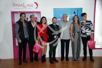 Verónica del Castillo y familia en Global Beauty Expo