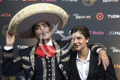 Pablo Montero con hijo y más en los Premios Balón de Oro