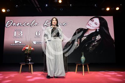 Daniela Romo celebra 50 años sobre el escenario 