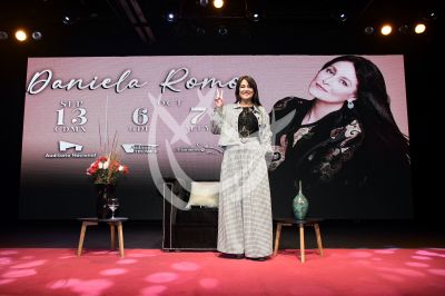 Daniela Romo celebra 50 años sobre el escenario 