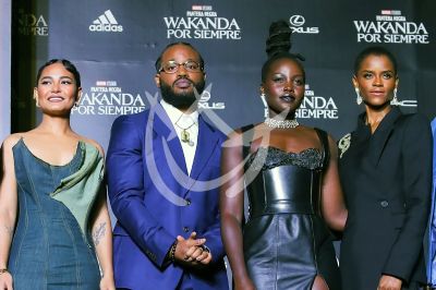 Wakanda Forever elenco