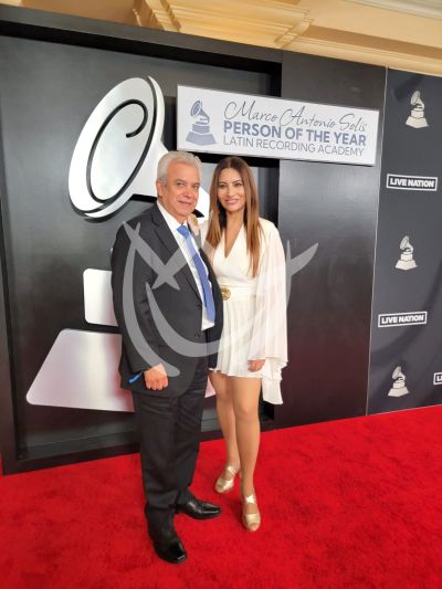 Myriam Hernández y su papá con Persona del Año