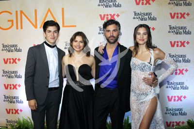 Macarena, Juan Pablo, Paulina y Jaime con La Niña Mala