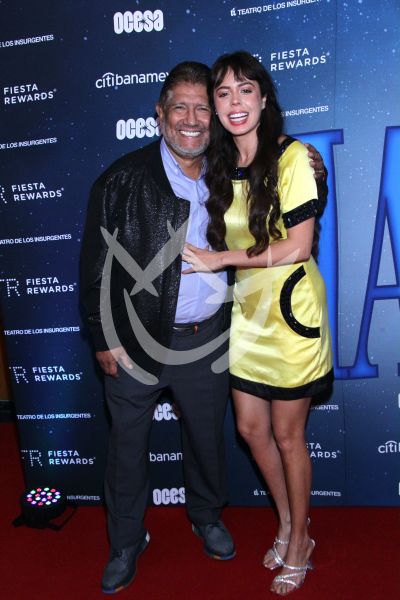 Juan Osorio y novia en Mamma Mia