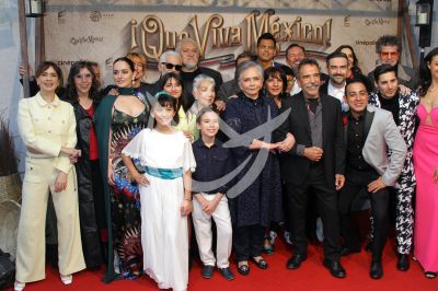 ¡Que Viva México! elenco 