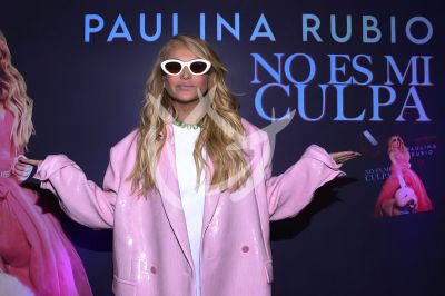Paulina Rubio dice No Es Mi Culpa 