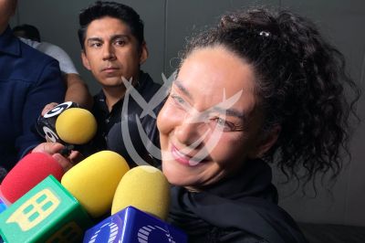 María Rebeca despide a Benito Castro