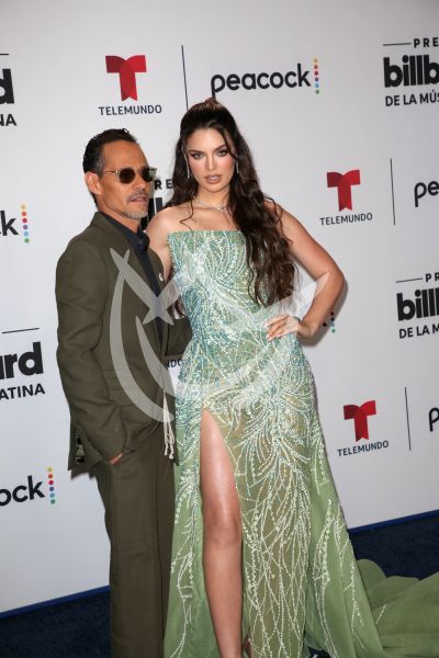 Marc Anthony y Nadia Ferreira en Latin Billboard