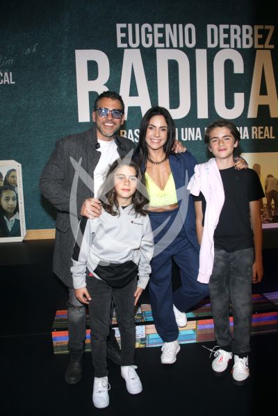 Mauricio Barcelata y familia con Radical