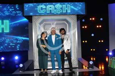 Héctor, Doña Lucha y Albertano con Cash