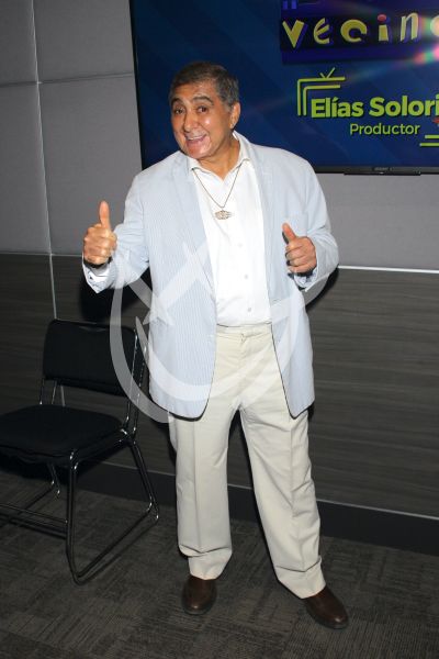 Carlos Bonavides en Vecinos