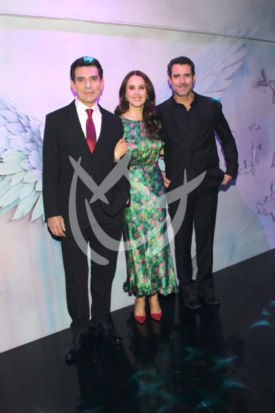 Jorge Sallinas, Natalia Esperón y Rafael Novoa con Ángel
