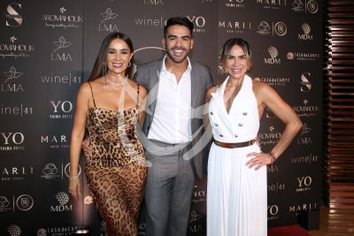 Catherine Siachoque, Carlos y Aylín Mujica con S