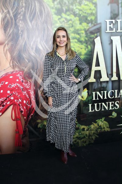 Alejandra Barros en El Precio De Amarte