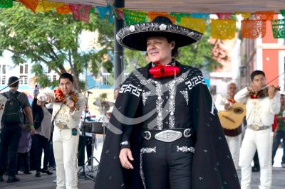 Pedro Fernández te da la vida