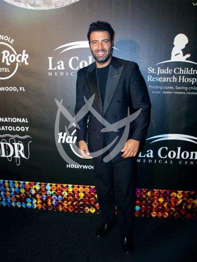 Jencarlos Canela y novia con St Jude