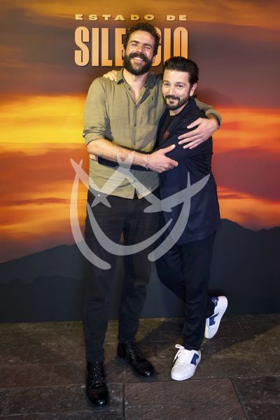 Santiago Maza y Diego Luna en Silencio