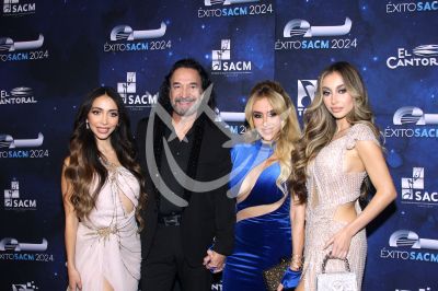 El Buki y familia con SACM