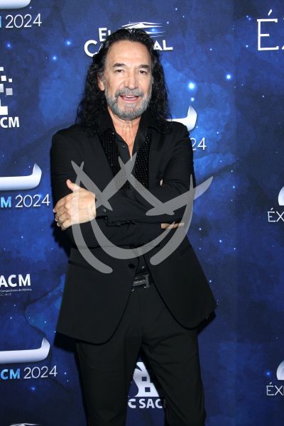 El Buki con SACM