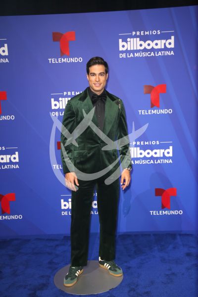 Danilo Carrera en Billboard