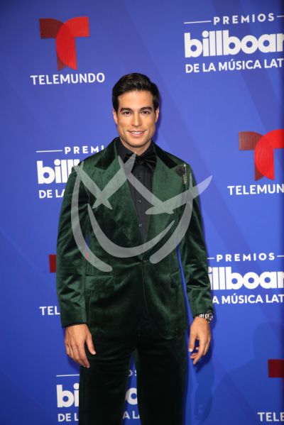 Danilo Carrera en Billboard