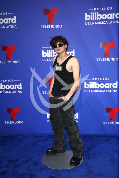 Gabito Ballesteros en Billboard