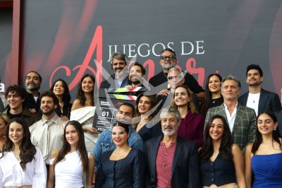 Juego de Amor y Poder elenco