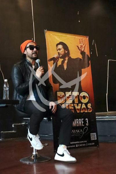 Beto Cuevas reencuentro acústico