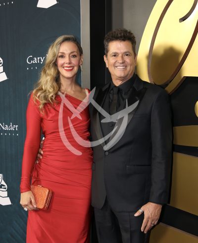 Carlos Vives y esposa en LG