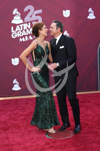 Alan Tacher y Cristina Bernal en Latin Grammy